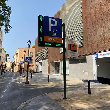 Apartamento Con Parking Gratis En El Centro, 2 Dormitorios 알메리아 외부 사진