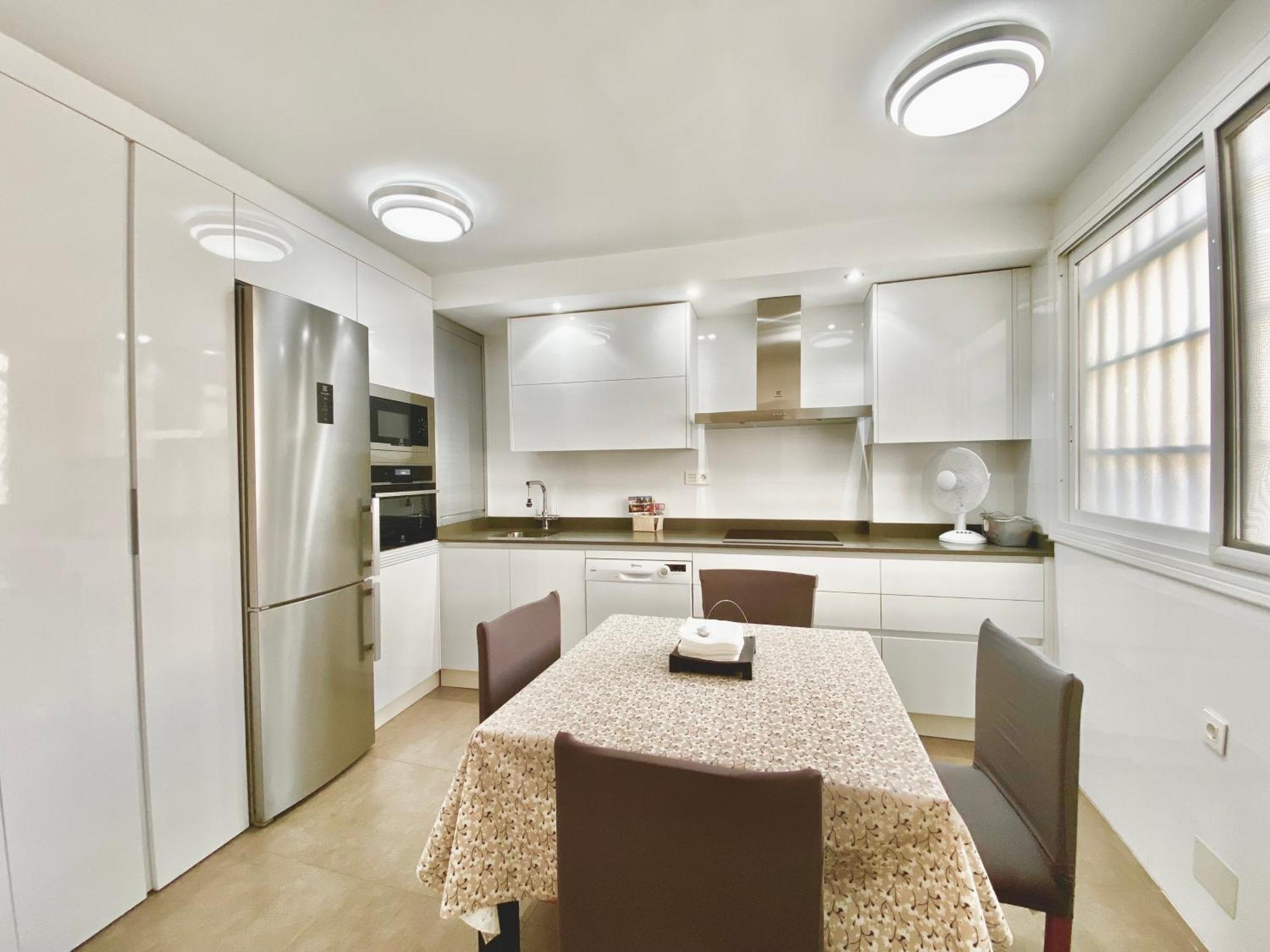 Apartamento Con Parking Gratis En El Centro, 2 Dormitorios 알메리아 외부 사진